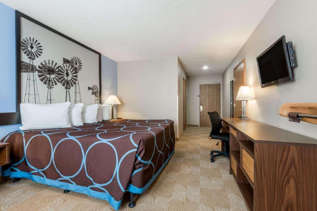 Super 8 By Wyndham Beloit Hotel Exterior photo