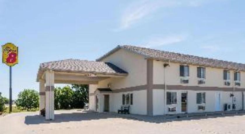 Super 8 By Wyndham Beloit Hotel Exterior photo